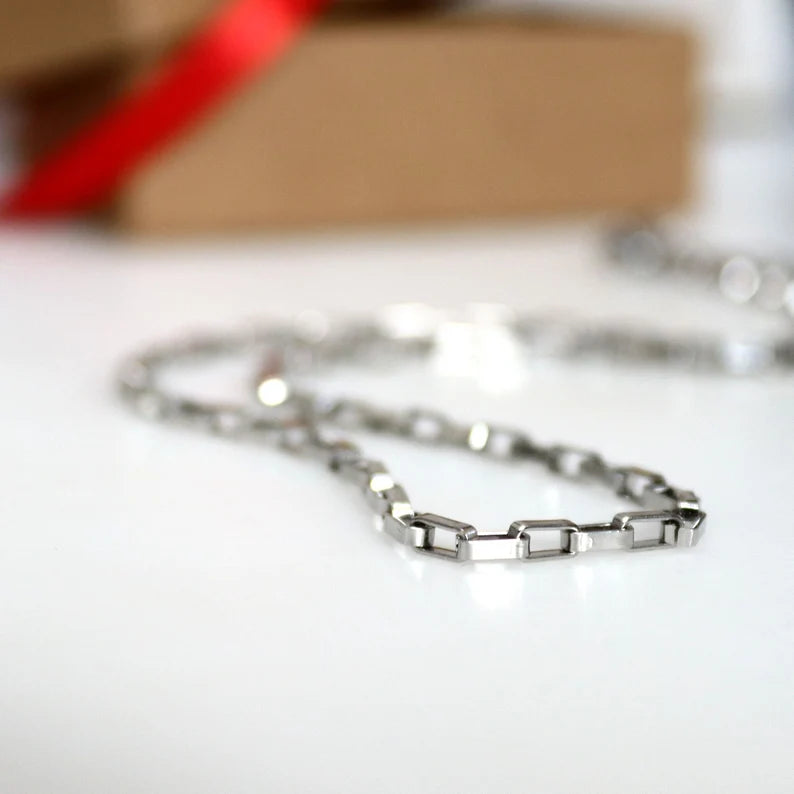 SQUARE BRACELET