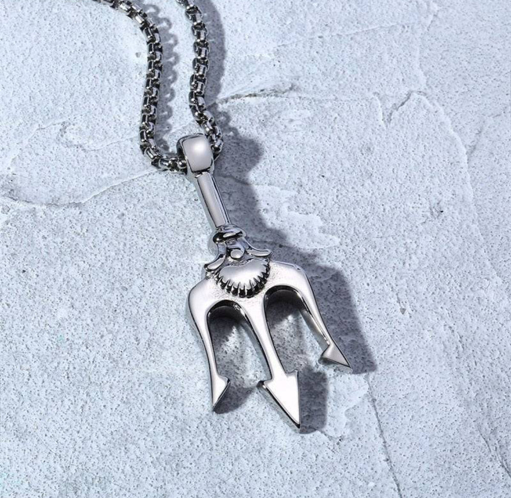 TRIDENT PENDANT
