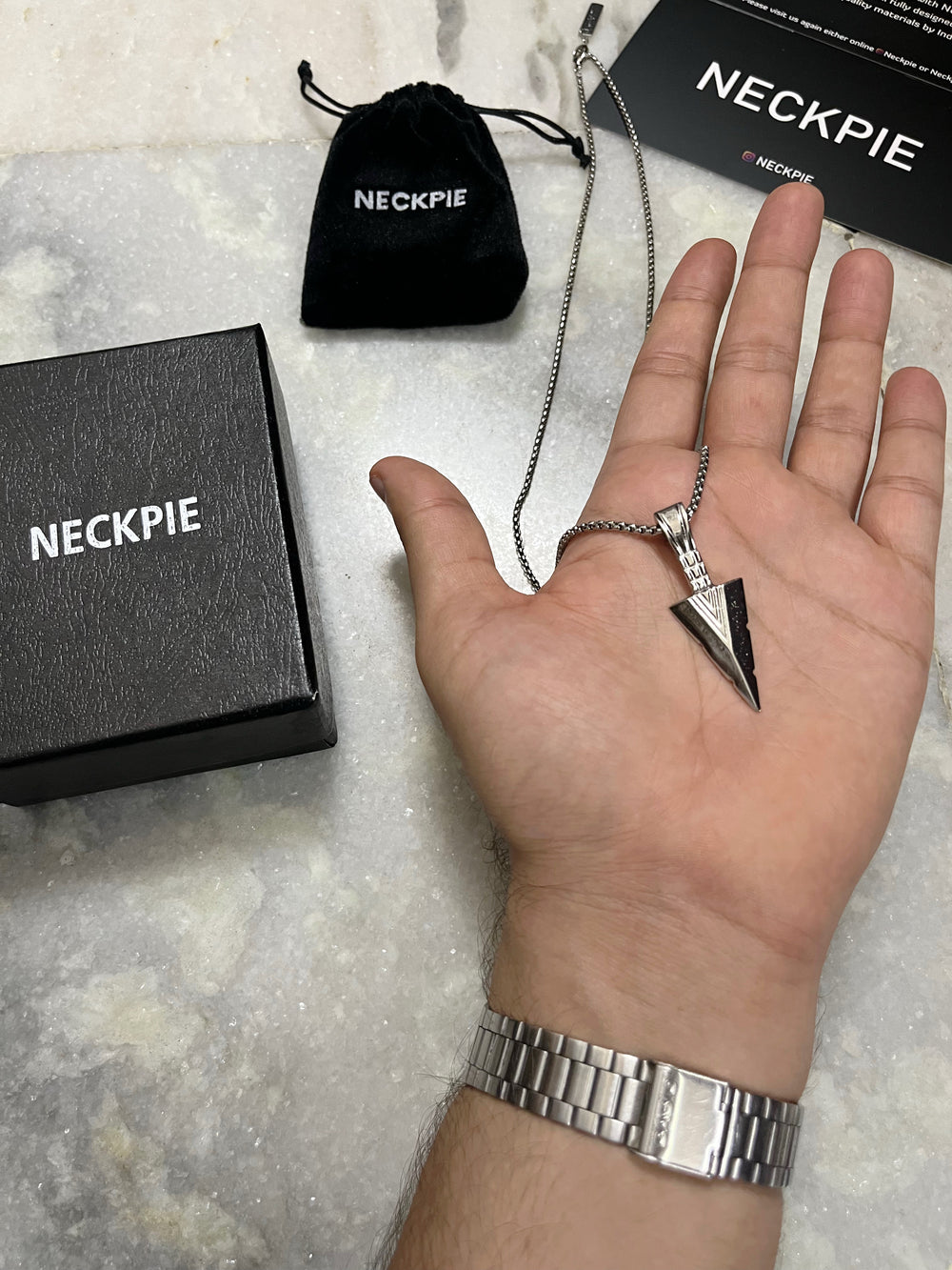 ARROW HEAD PENDANT