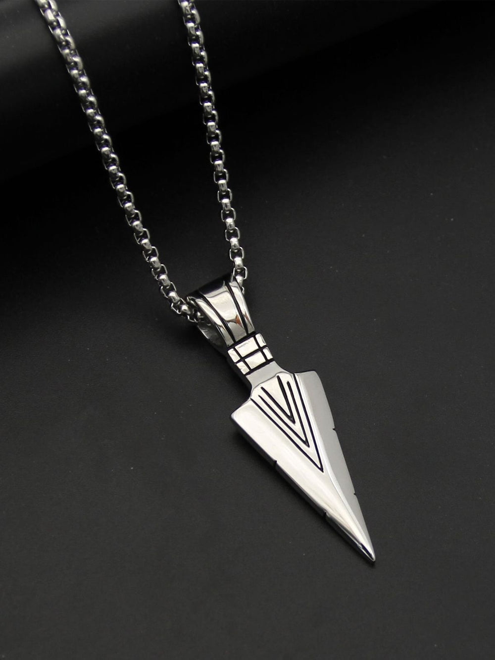 ARROW HEAD PENDANT