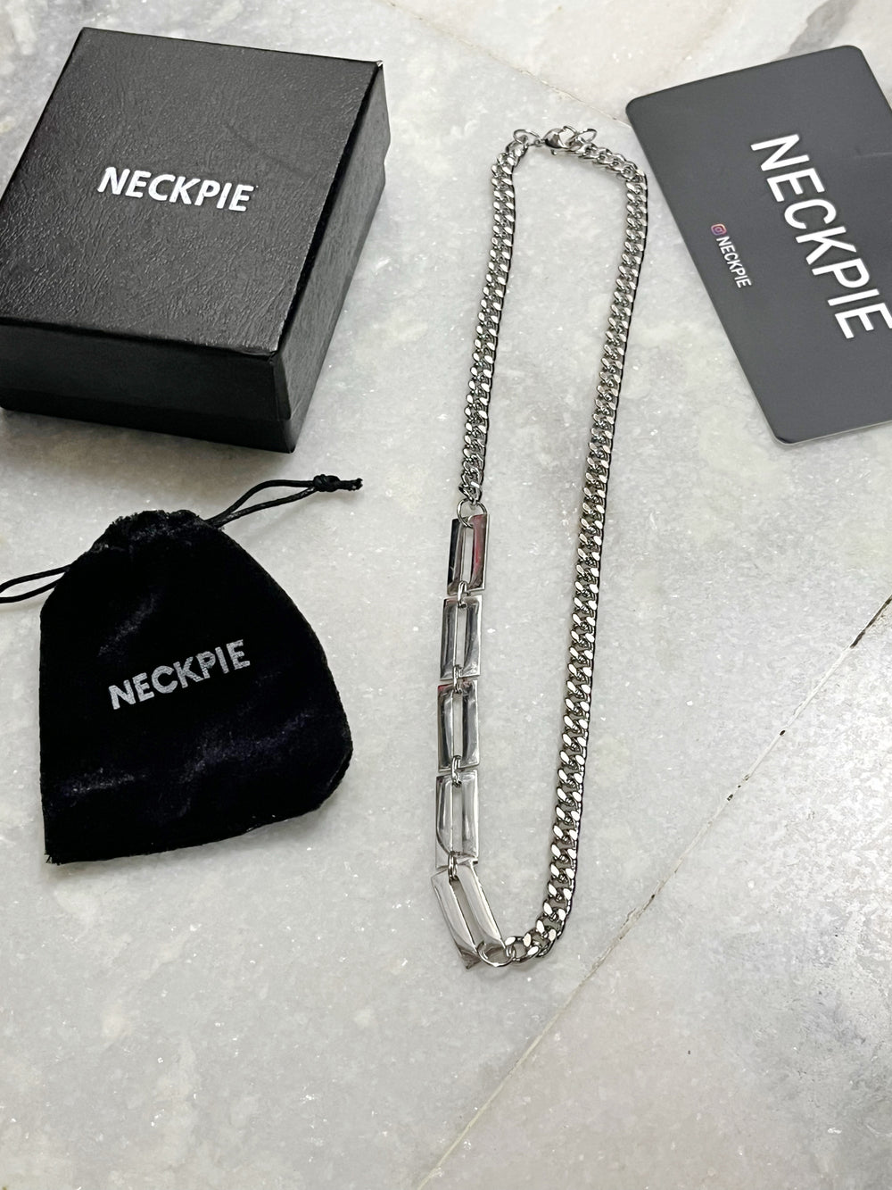 CHARM CUBAN CHAIN