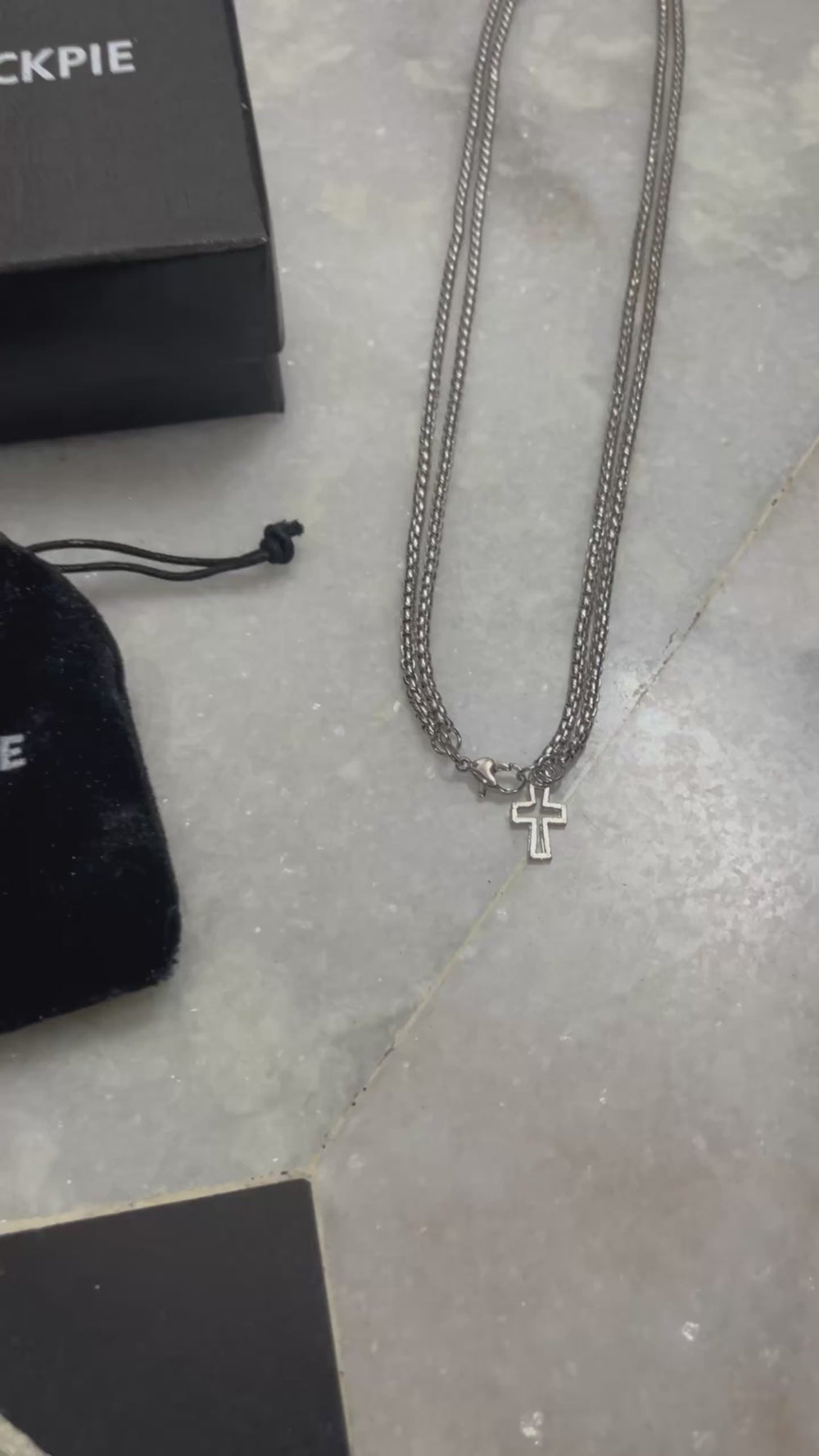 MINI CROSS CHAIN