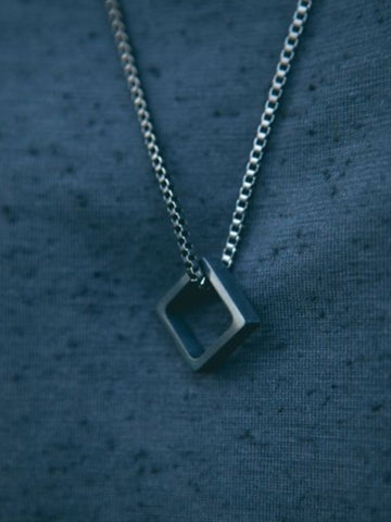 CUBIC PENDANT