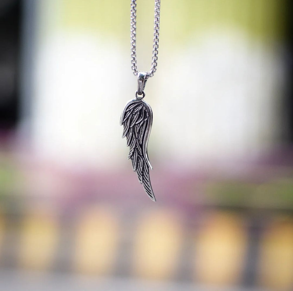 FEATHER PENDANT